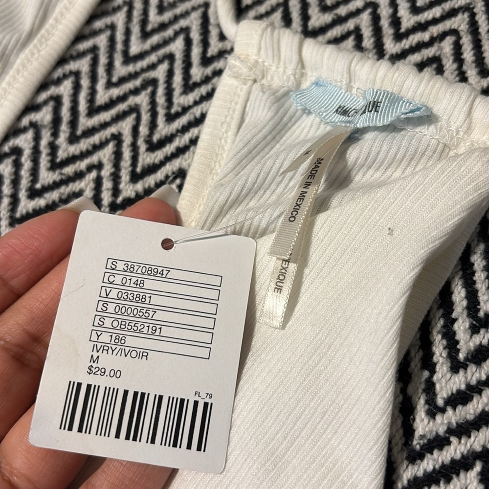 Urban Outfitters Shirt | M - Picture 3 of 6